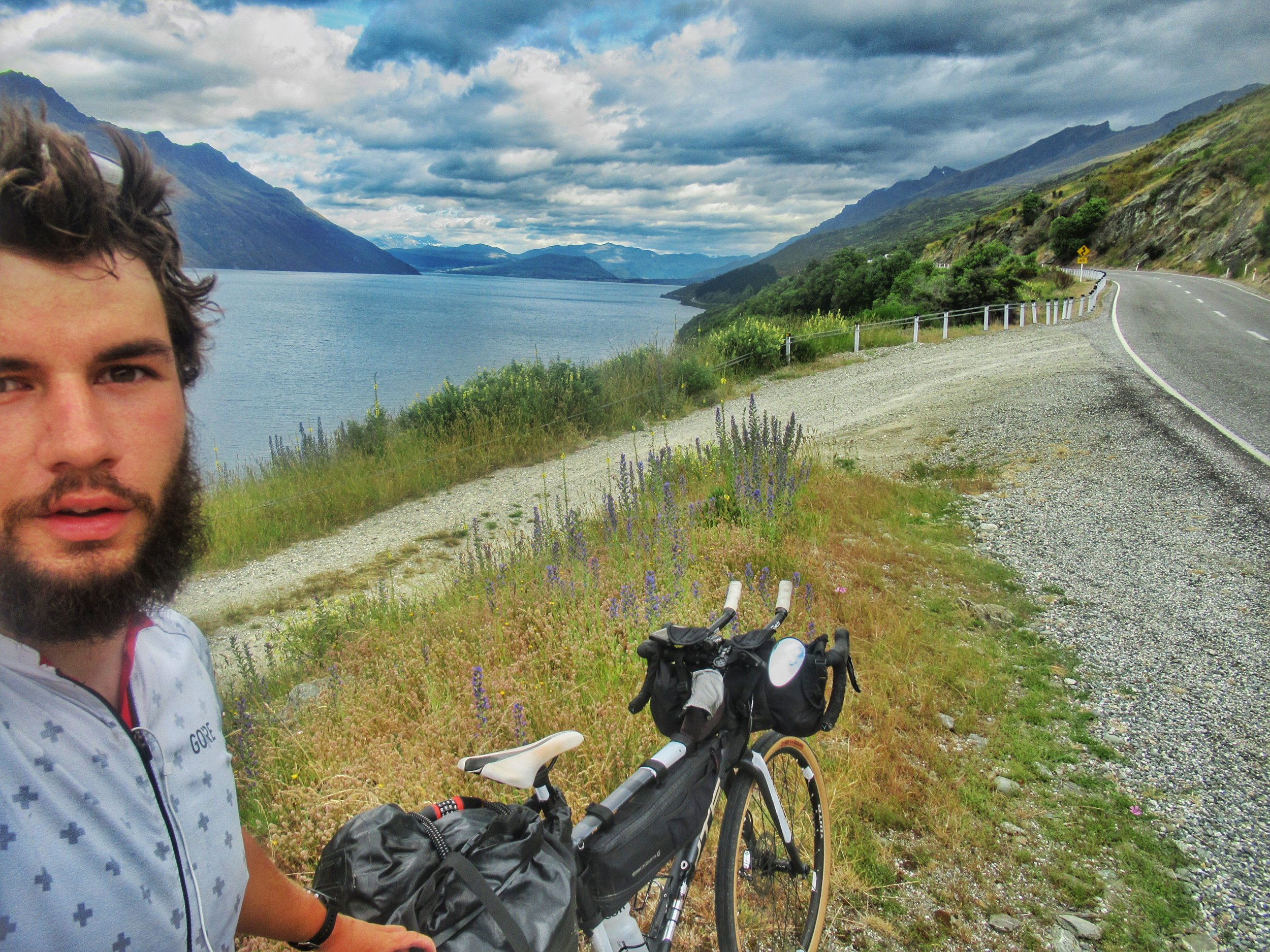Along the edge of Lake Wakatipu, the final ride in NZ!