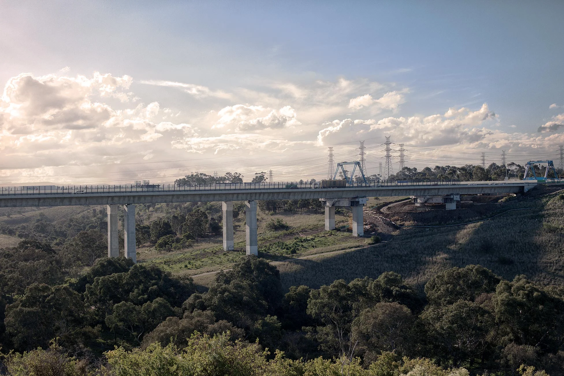 EJ Whitten Bridge Widening Project - Sunshine 2017