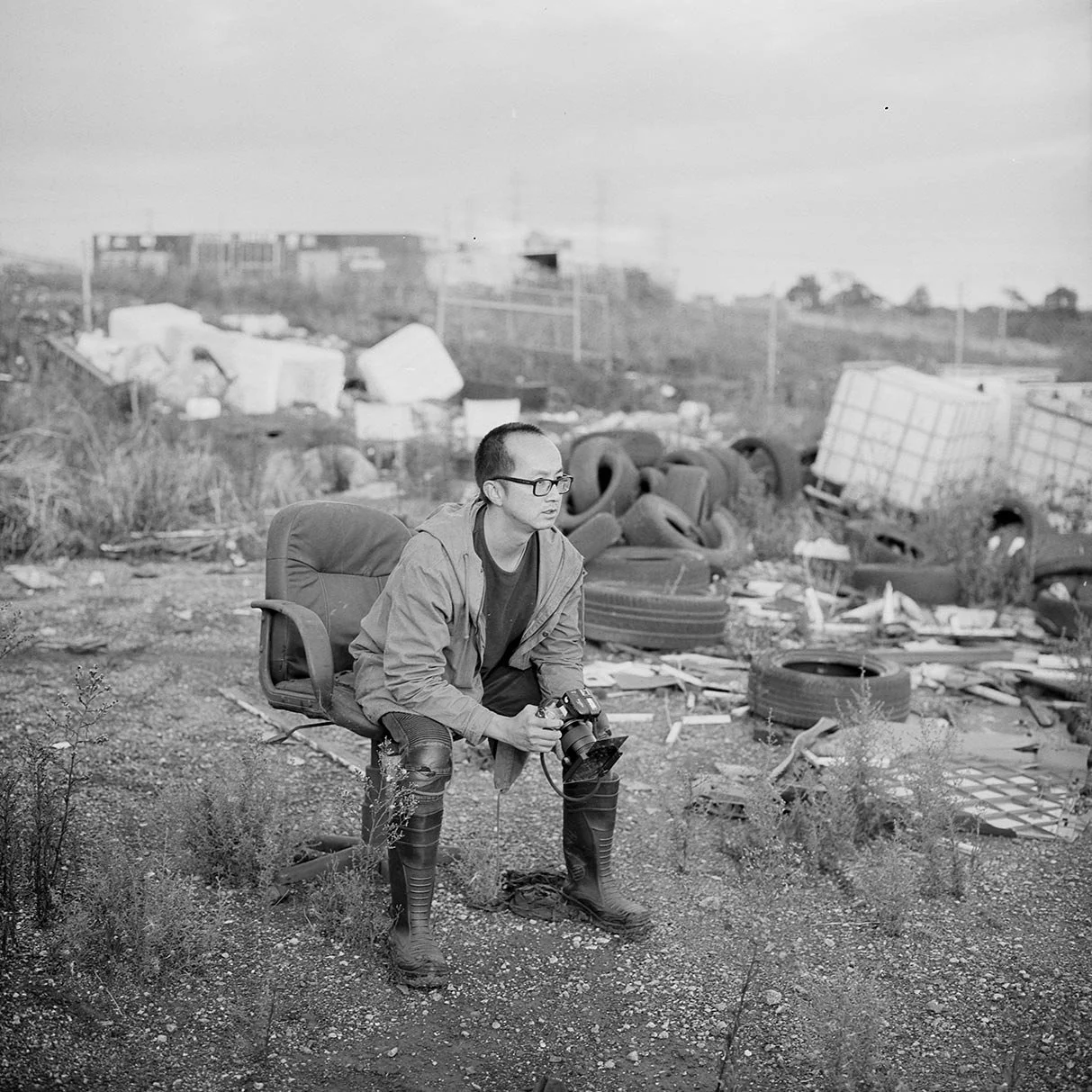 Portrait of working photographer Ivan Lee by David White