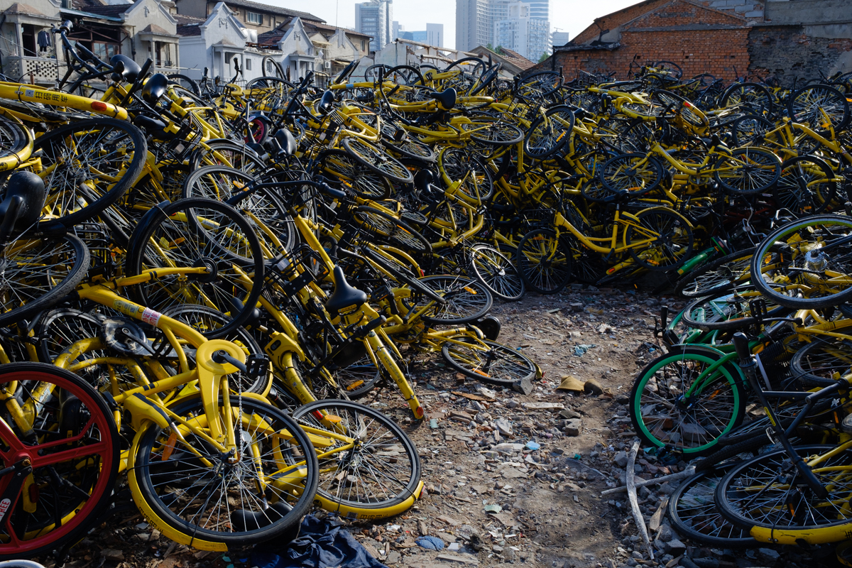 HuLab-Portfolio-Graveyard-of-Yellow-Bikes-20180511-02.jpg