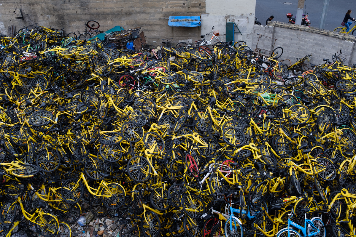 HuLab-Portfolio-Graveyard-of-Yellow-Bikes-20180603-07.jpg