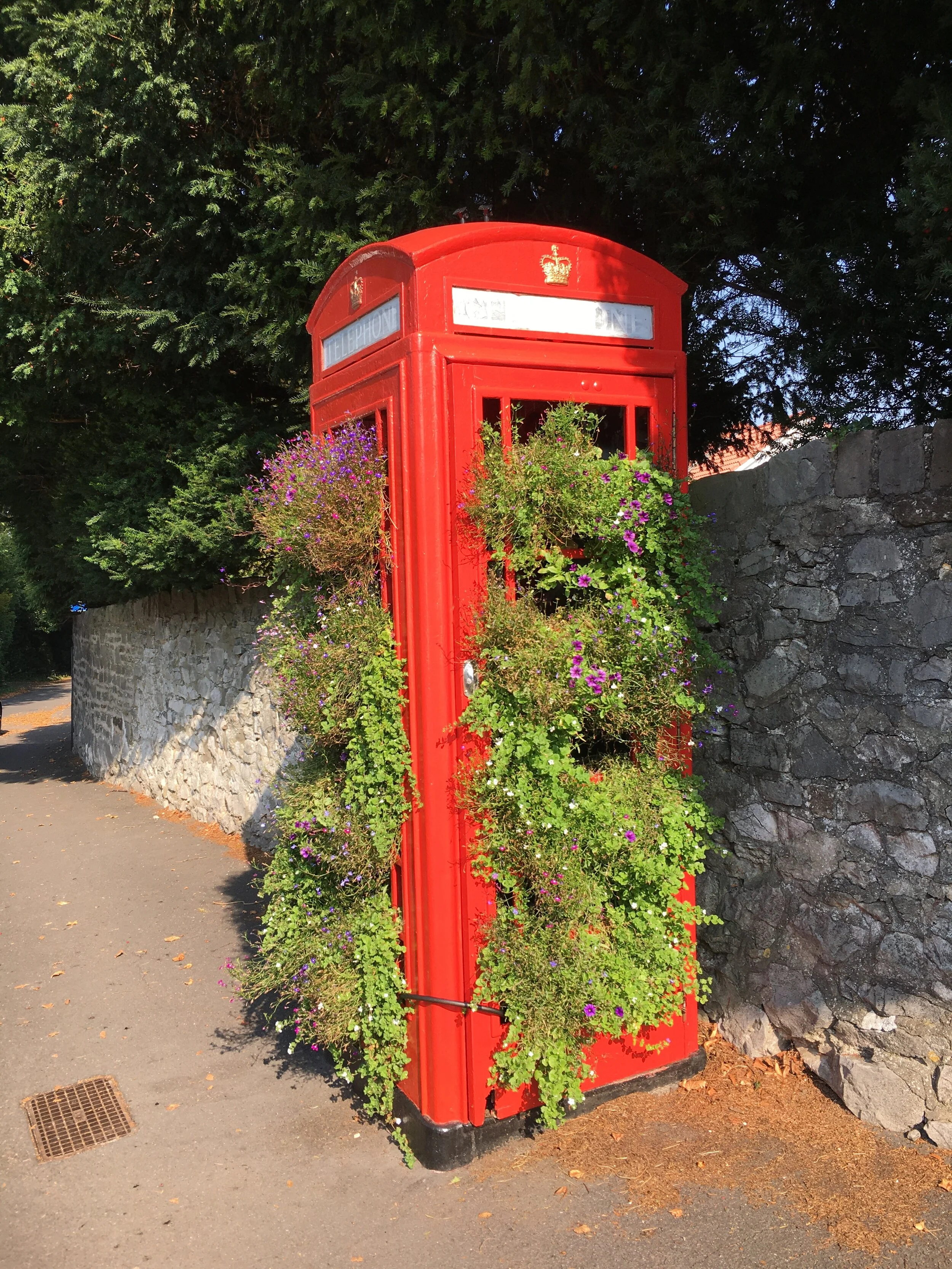 Moreton's Phone Box Project