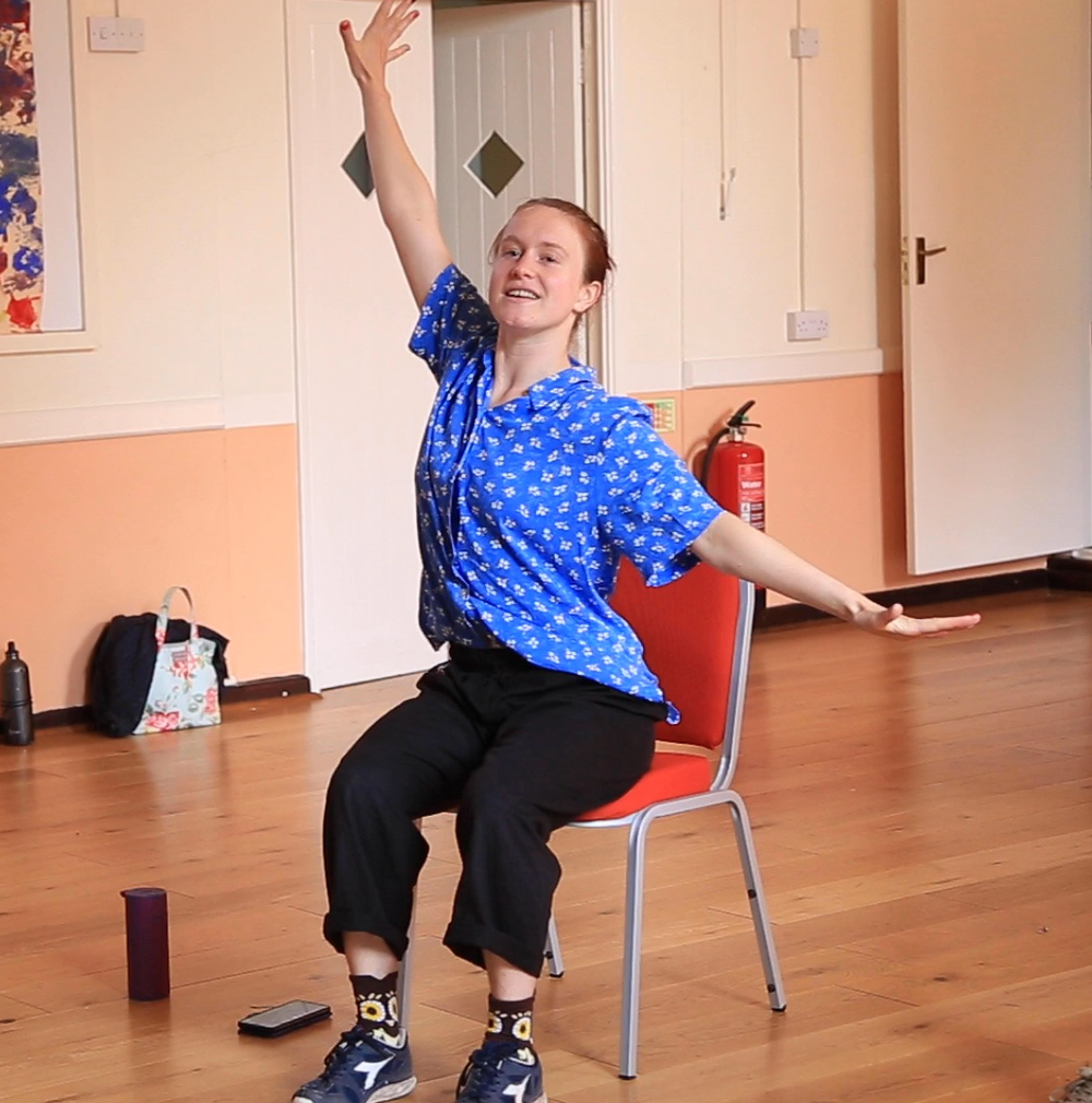 thumbnail_Willa+image+seated+dance.png