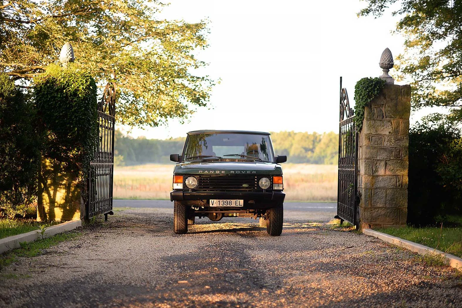 1993-Range_Rover_Classic-200Tdi-Exterior (2).jpg