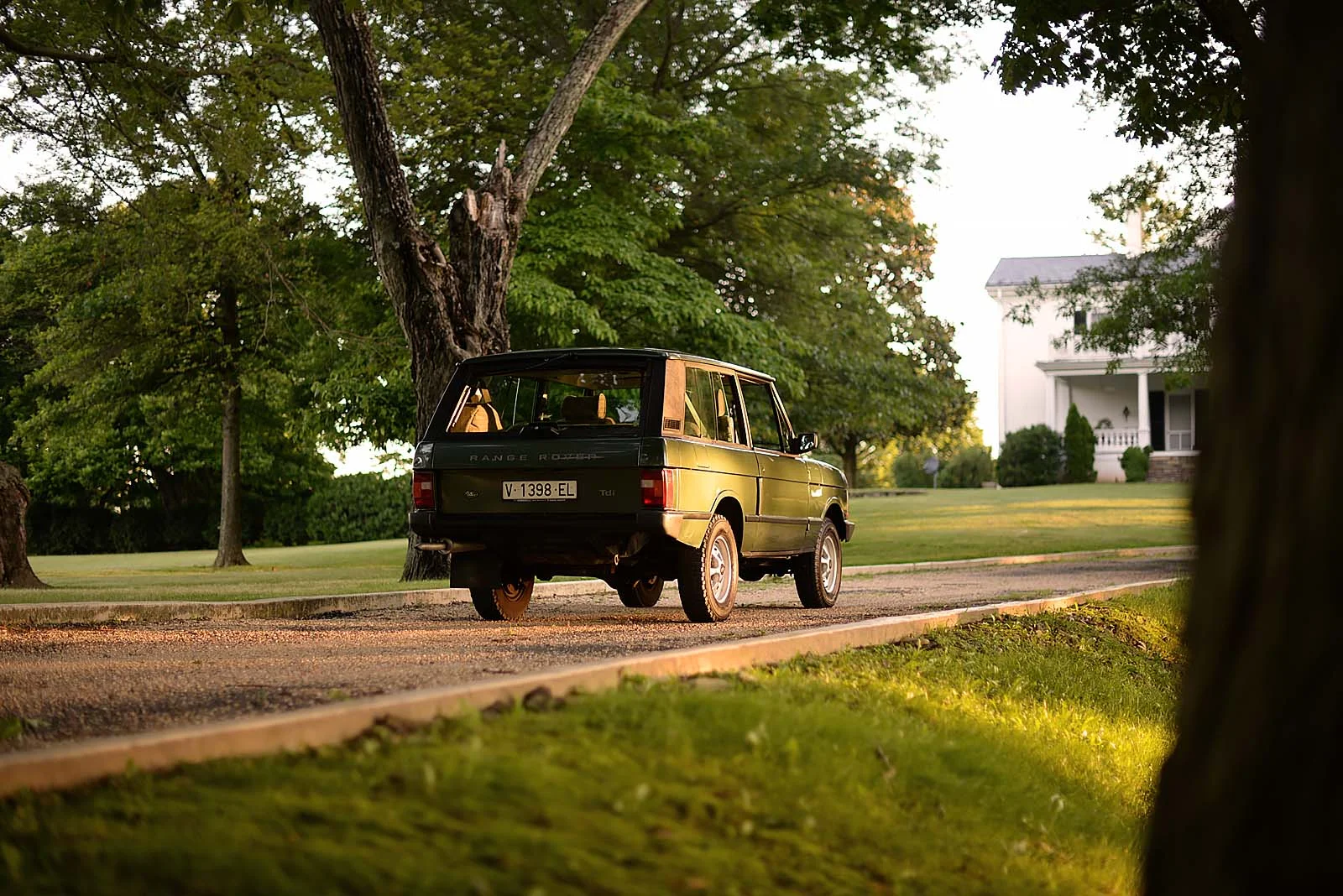 1993-Range_Rover_Classic-200Tdi-Exterior (5).jpg