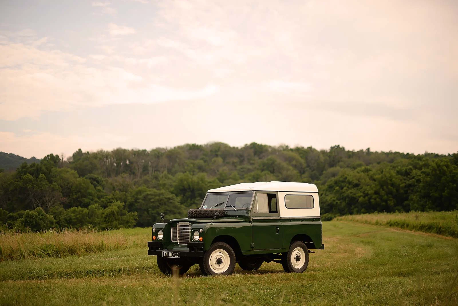1974 Land Rover Series-III 88 - Commonwealth Classics