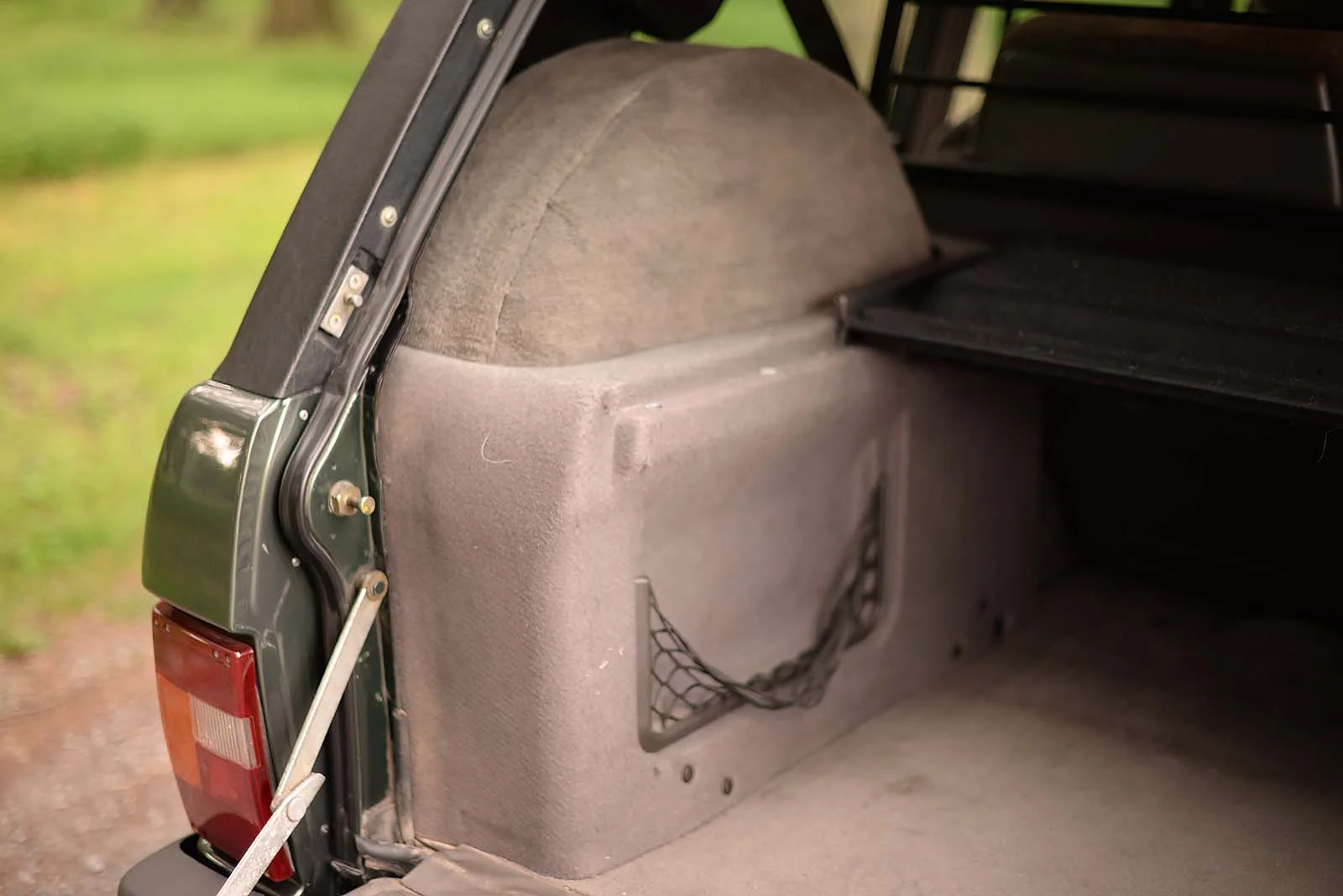 1993_Land-Rover_Range-Rover-Classic_200Tdi_Interior xxx.jpg