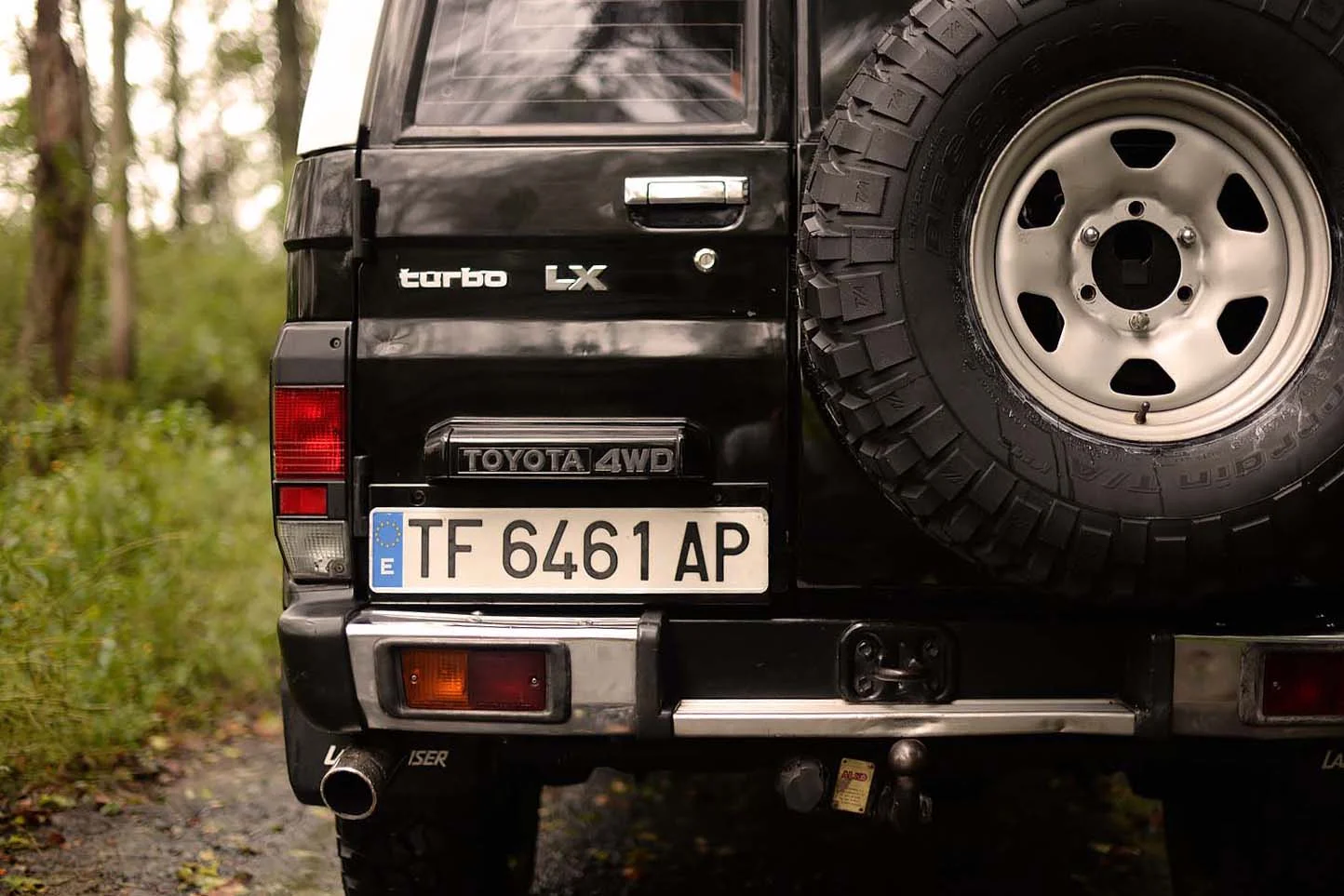1991_Toyota_LJ73_Land-Cruiser_exterior (11).jpg