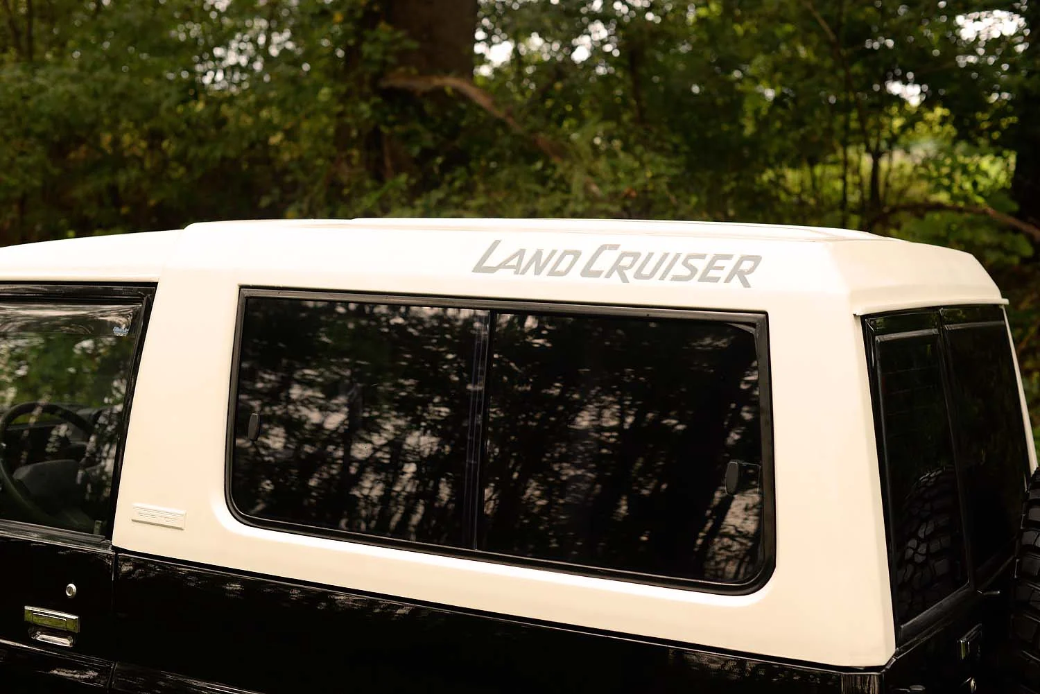 1991_Toyota_LJ73_Land-Cruiser_exterior (23).jpg