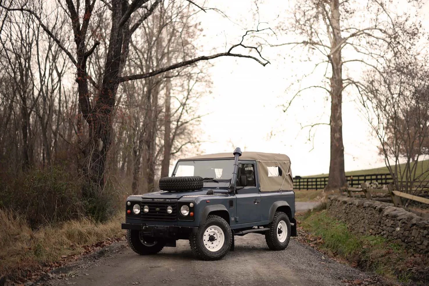 1991 Land Rover Defender 90 - Commonwealth Classics