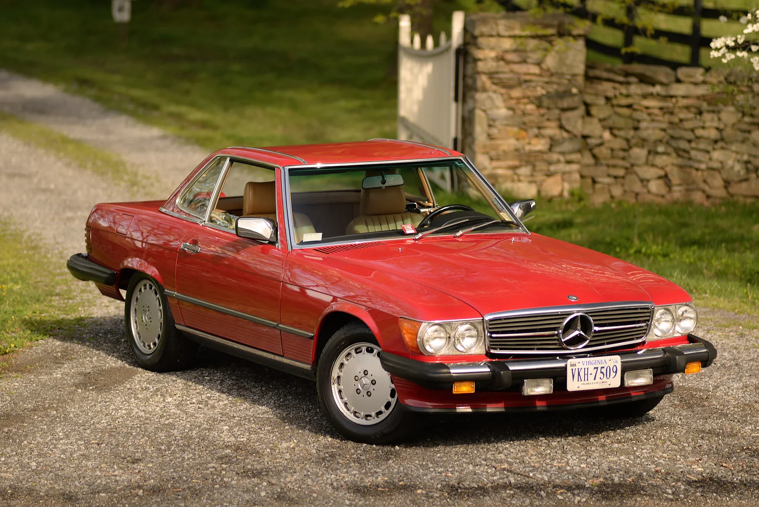 19 Mercedes Benz 560sl Commonwealth Classics