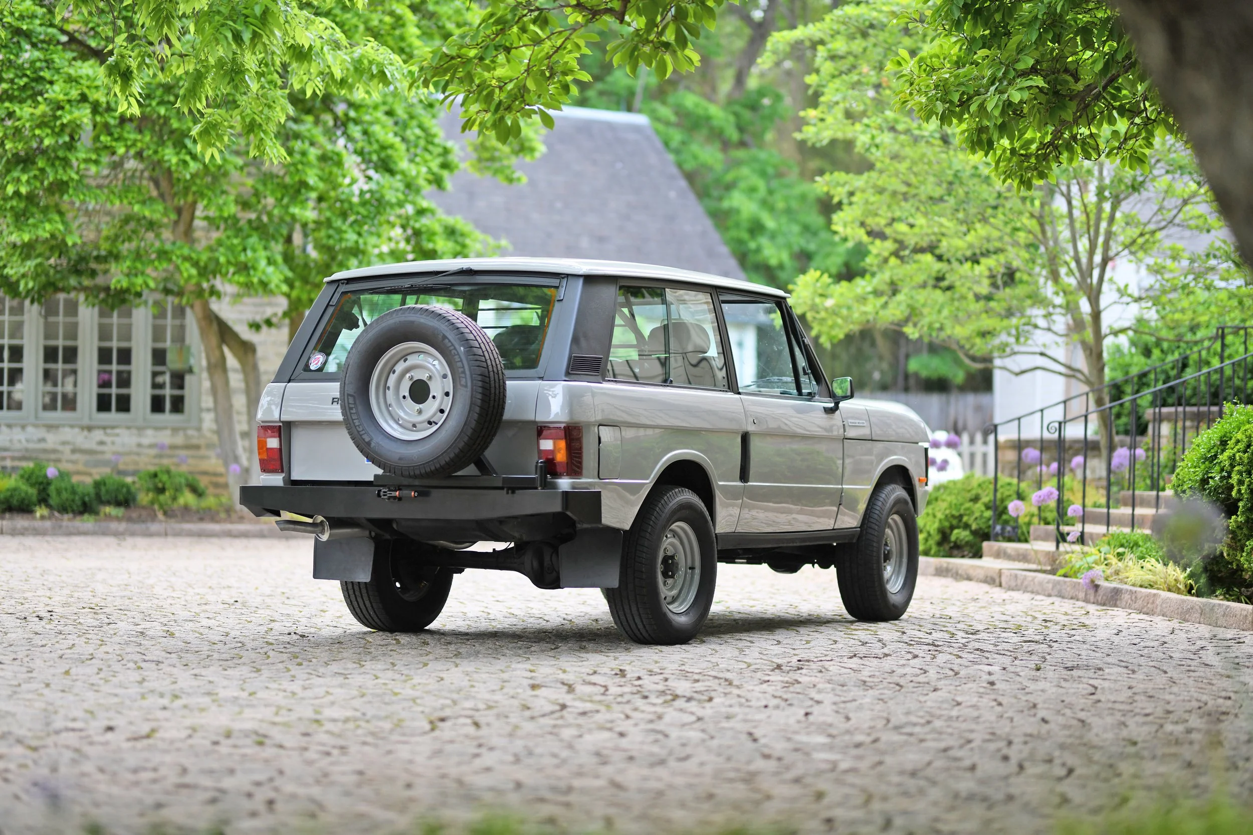 Restored two door Range Rover Classic - Commonwealth Classics