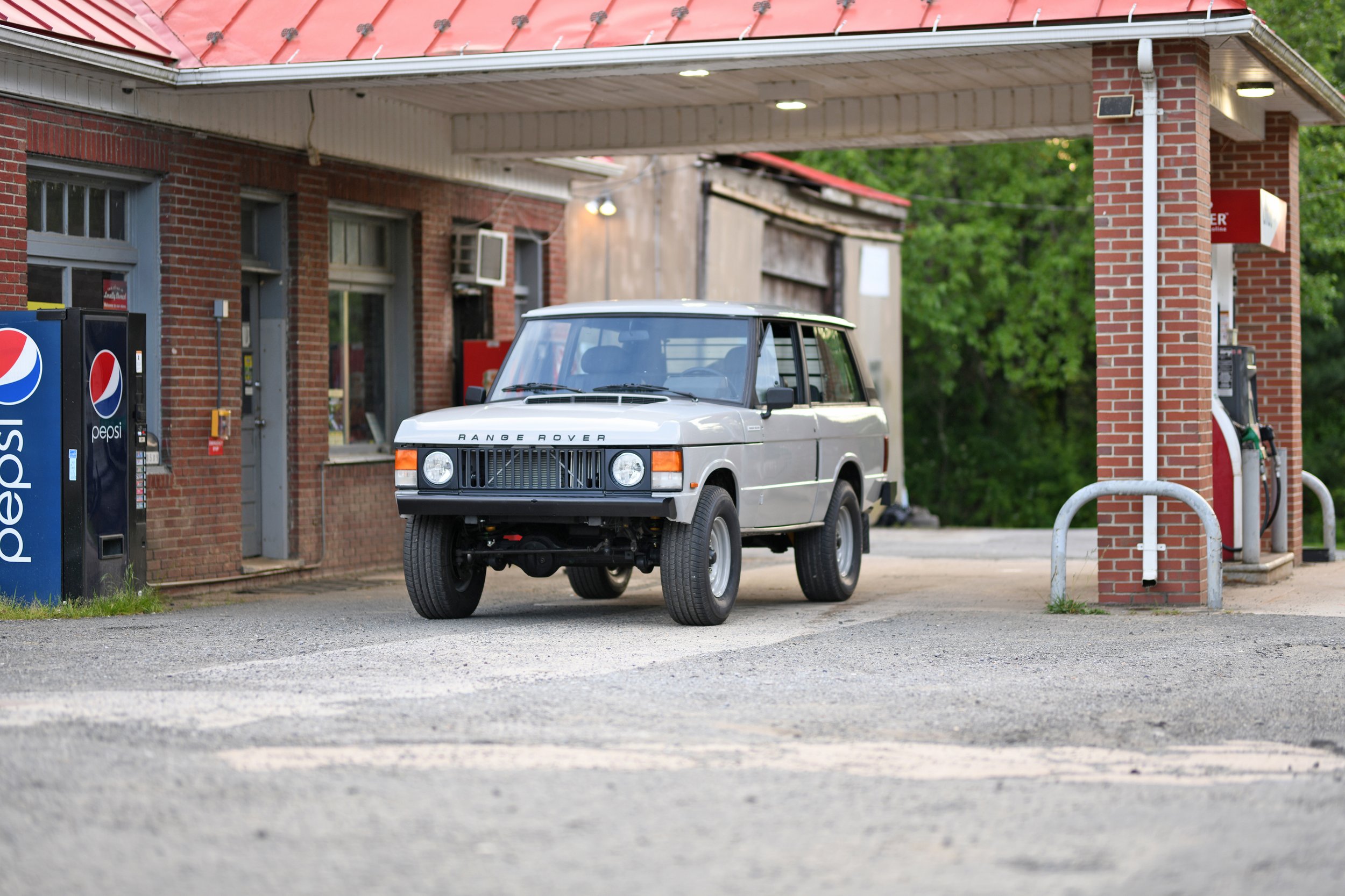 Restored two door Range Rover Classic - Commonwealth Classics