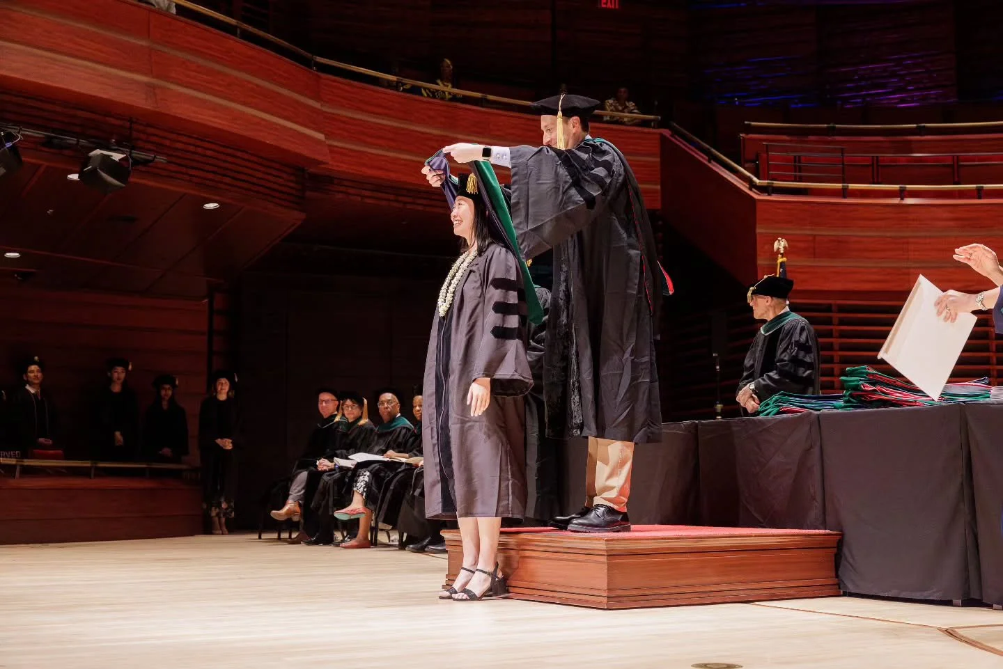 ✨🎓 Class of 2026 Graduation! 🎓✨ Before we officially welcome our M1 class, we wanted to celebrate the illustrious M4s that graduated this past spring! 🎉 Everyone was absolutely glowing as newly minted doctors. The graduating class worked so hard o