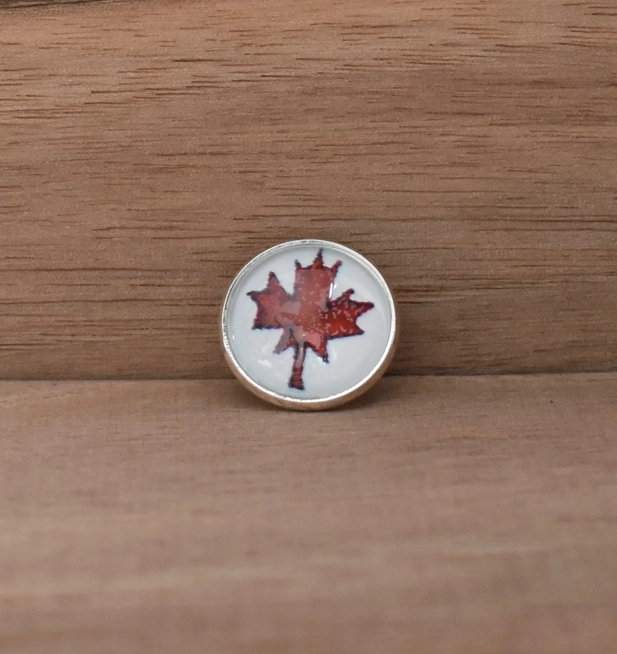 Red Maple Leaf Lapel Pin
