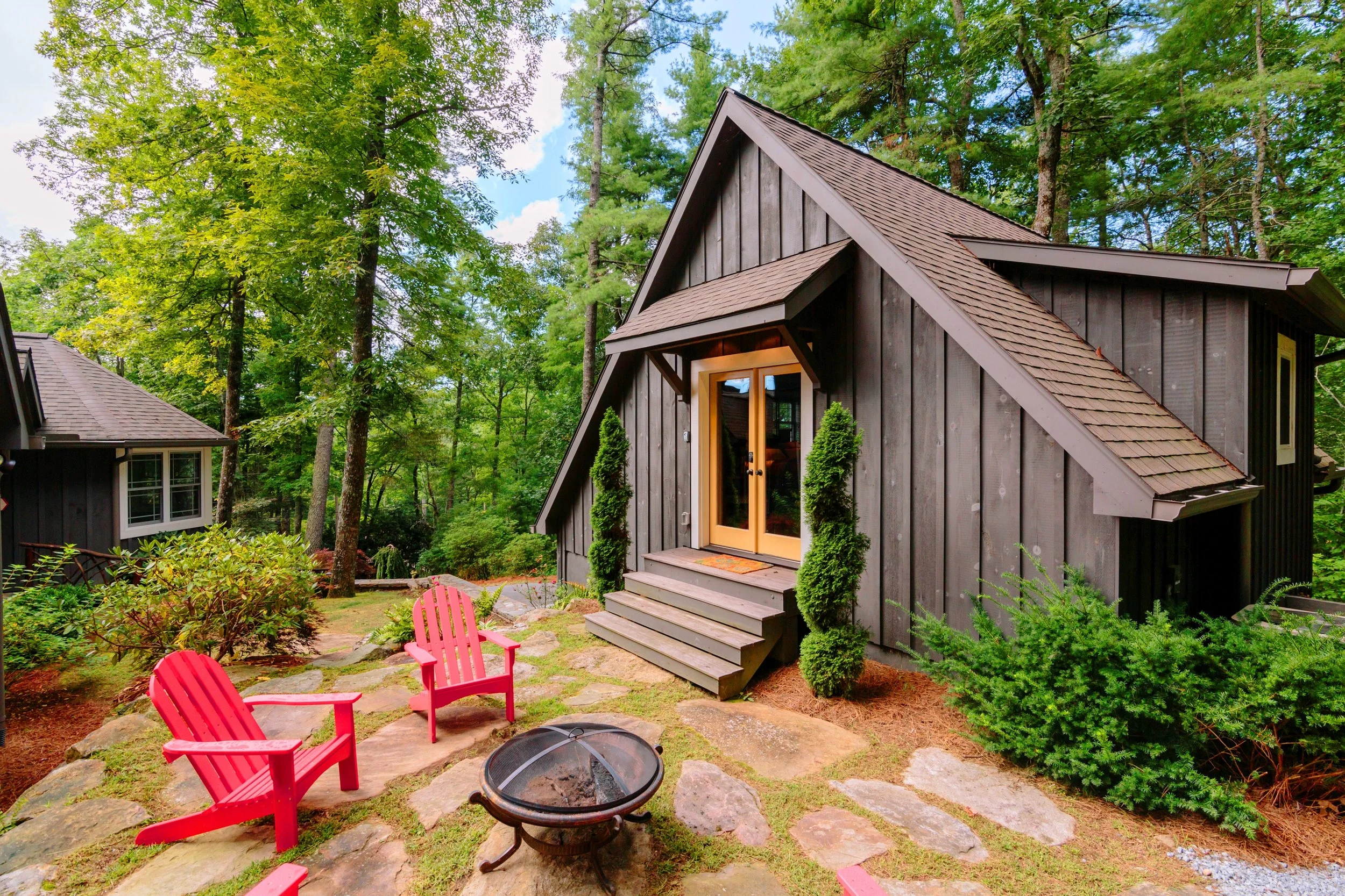 Wyanoak Carriage House — Elevate Luxury Cabin Rentals Highlands, NC