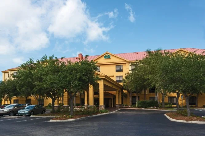 Hospitality Funding Arranges $6.175 Million Acquisition Loan for Bonita Springs Hotel