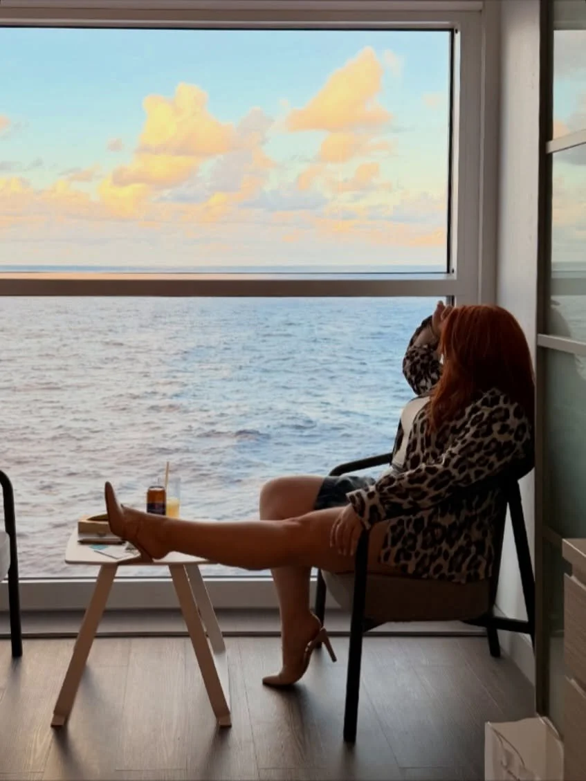 Parfois, il me suffit d&rsquo;un horizon pour me rappeler que tout ce que je cherche vit d&eacute;j&agrave; en moi. Le mouvement du monde m&rsquo;apaise, mais c&rsquo;est dans le calme que je me retrouve&hellip; et que je me rel&egrave;ve. #selflovef