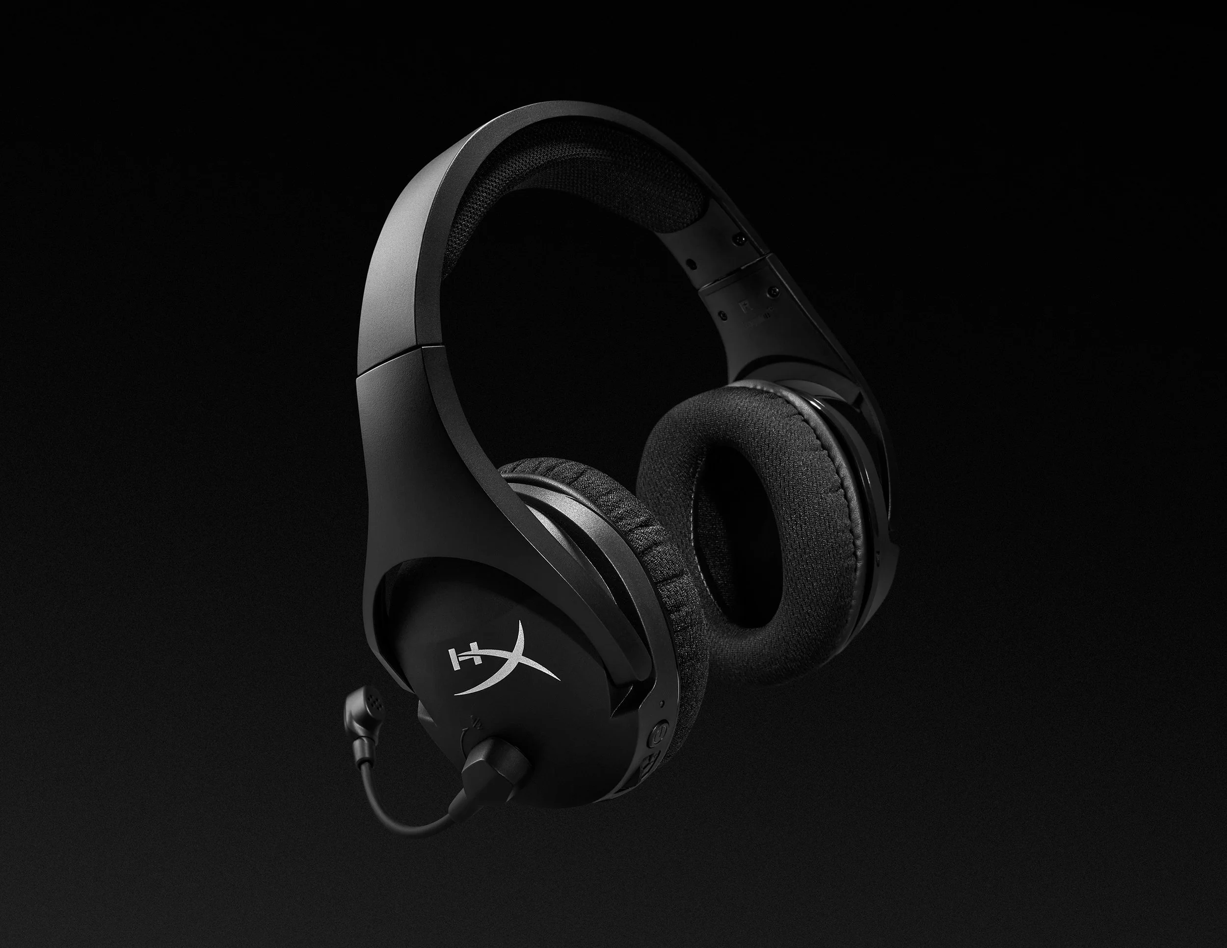 2021-11-02-NW-HYPERX-CLOUDSTINGERCORE-WIRELESS-PC-HEADSET3446_HERO.jpg