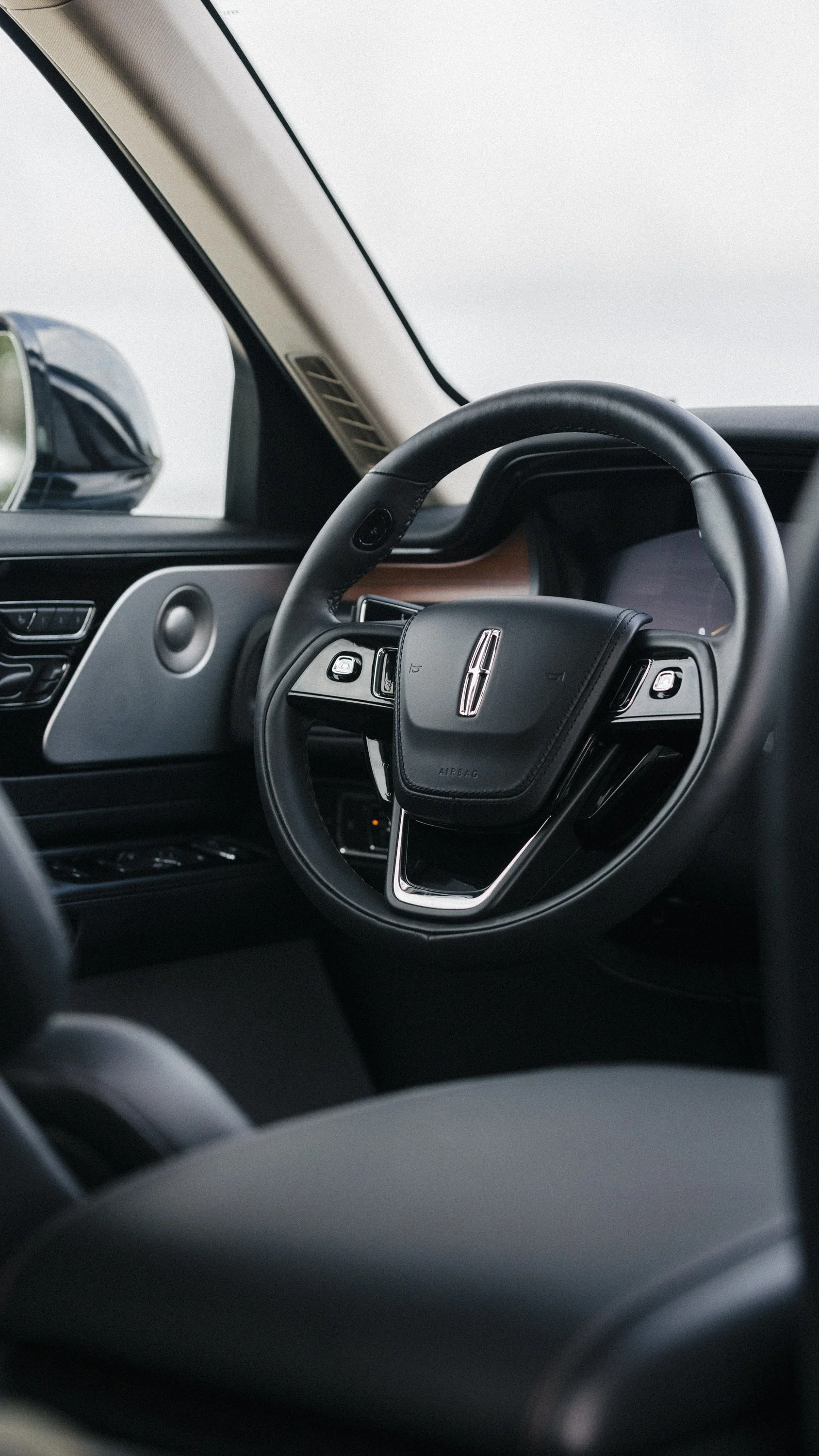 JLR67064.jpg