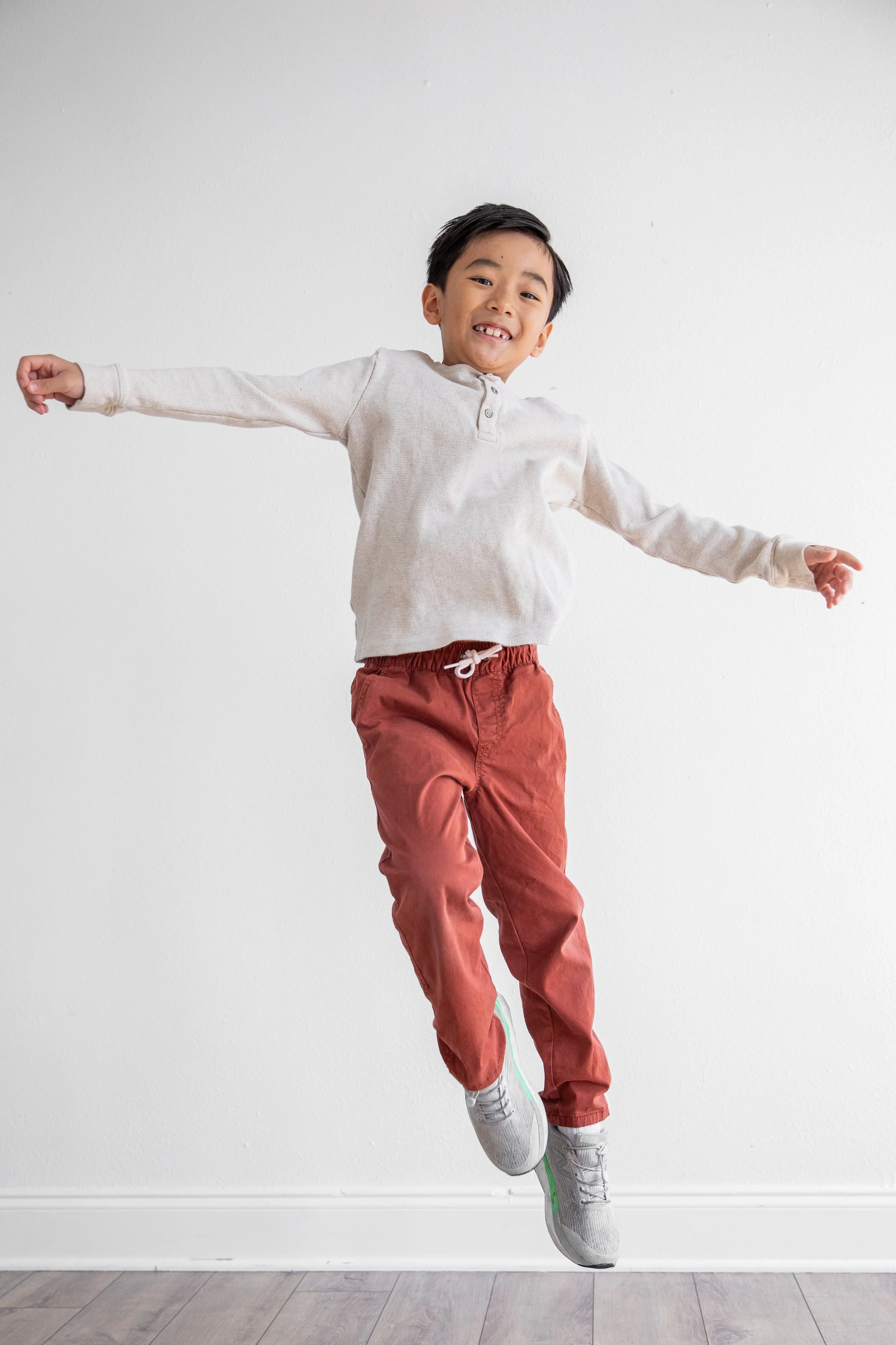 250627_Noah_Wallflower_kidslifestylephotographer_0070.jpg
