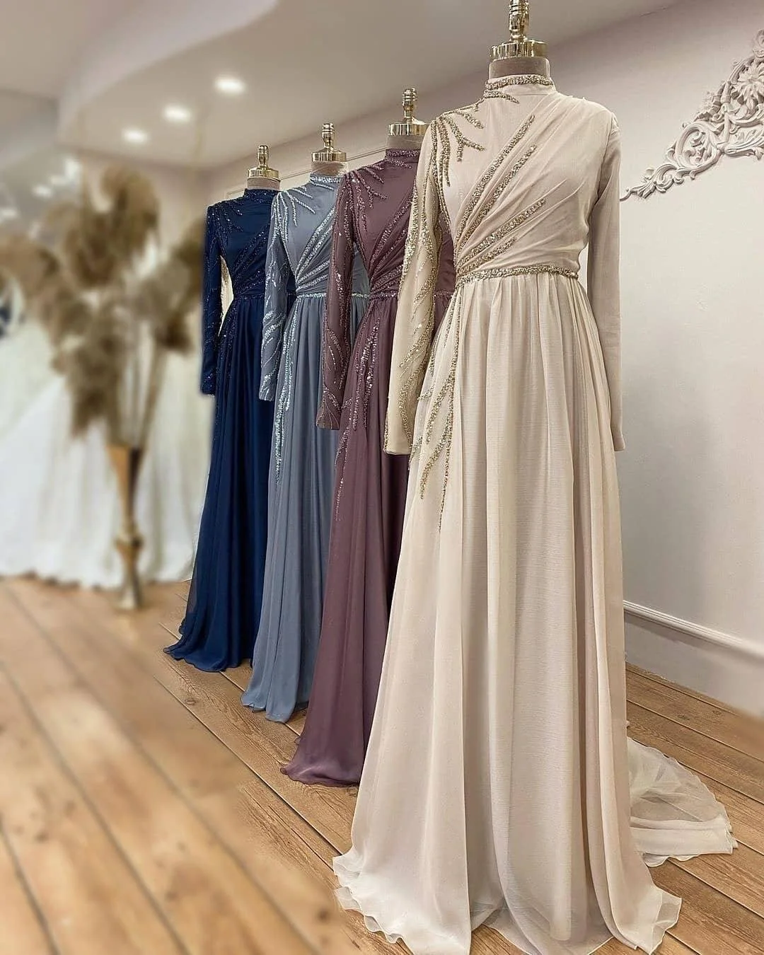 8E4CB048-11E1-4CE1-8711-CE7992932231