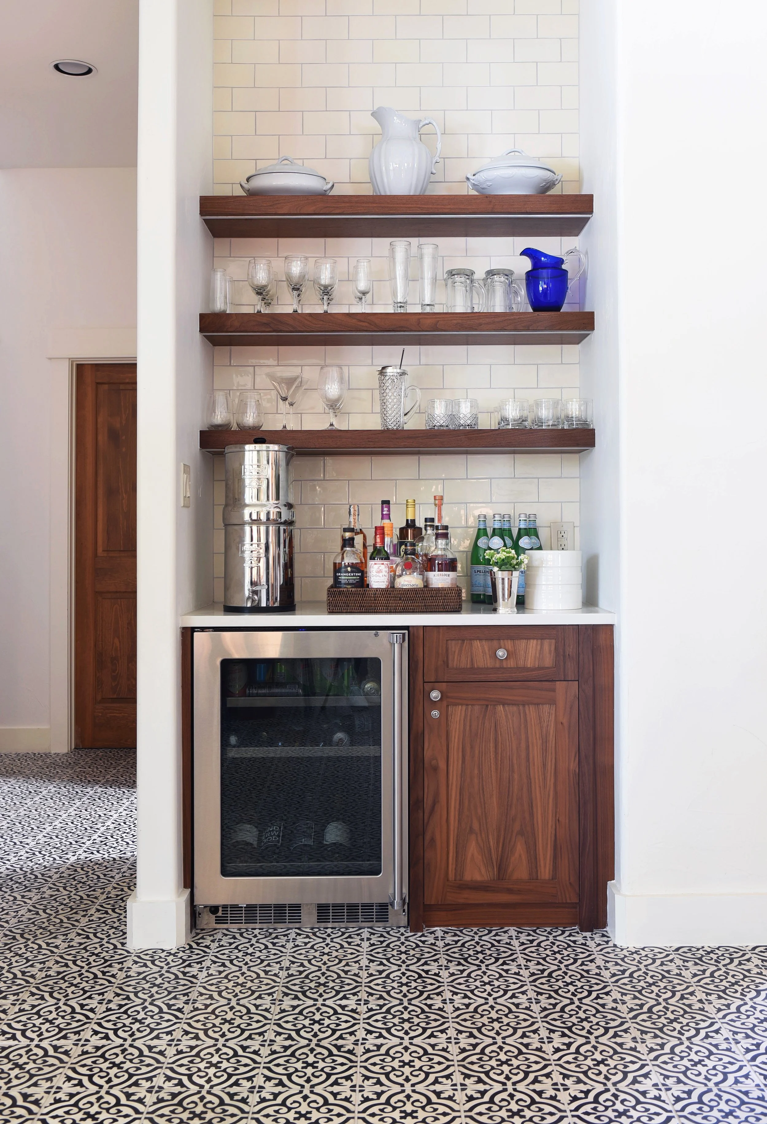 Curtin Bar Longer View.jpg