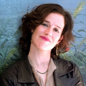 Julia-Meltzer-photo-3-resized-small.jpg