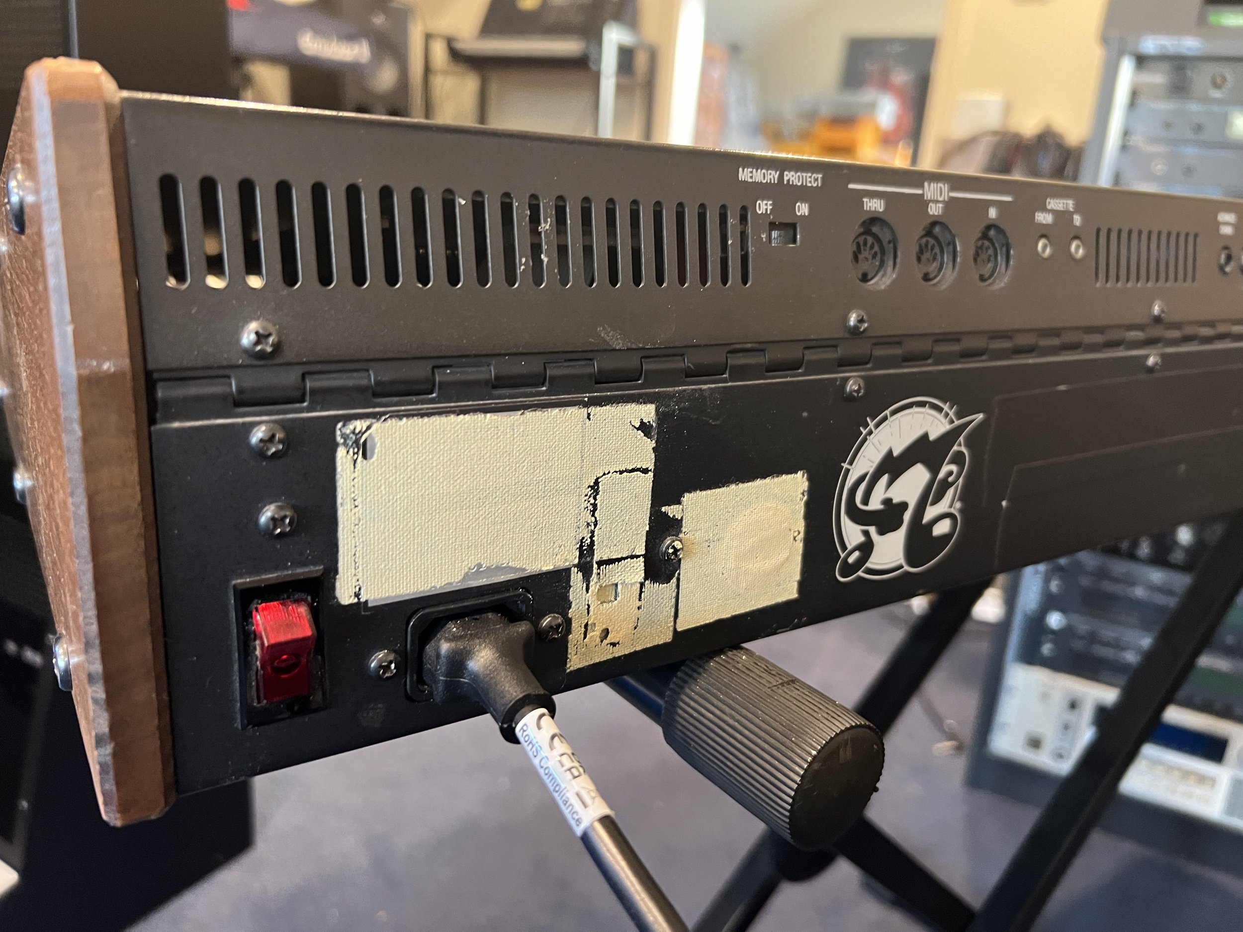 oberheim matrix 12 .JPG