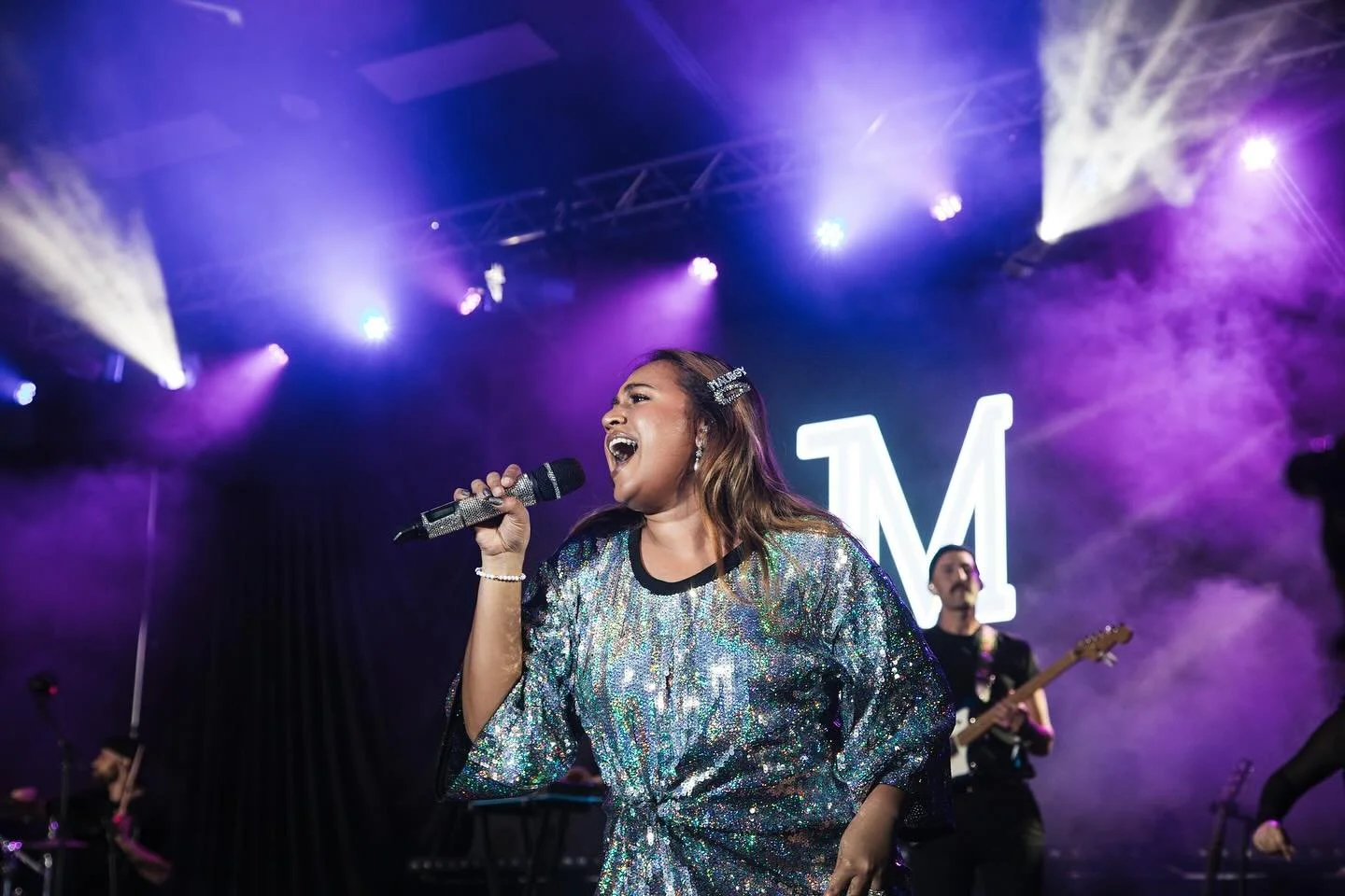 Revisiting highlights from the 2024 National Indigenous Music Awards on Larrakia Country ✨ 
Basking in Blak excellence is always a joy- but there&rsquo;s something even more powerful about knowing that mob are in the crowd, feeling every moment. Seei
