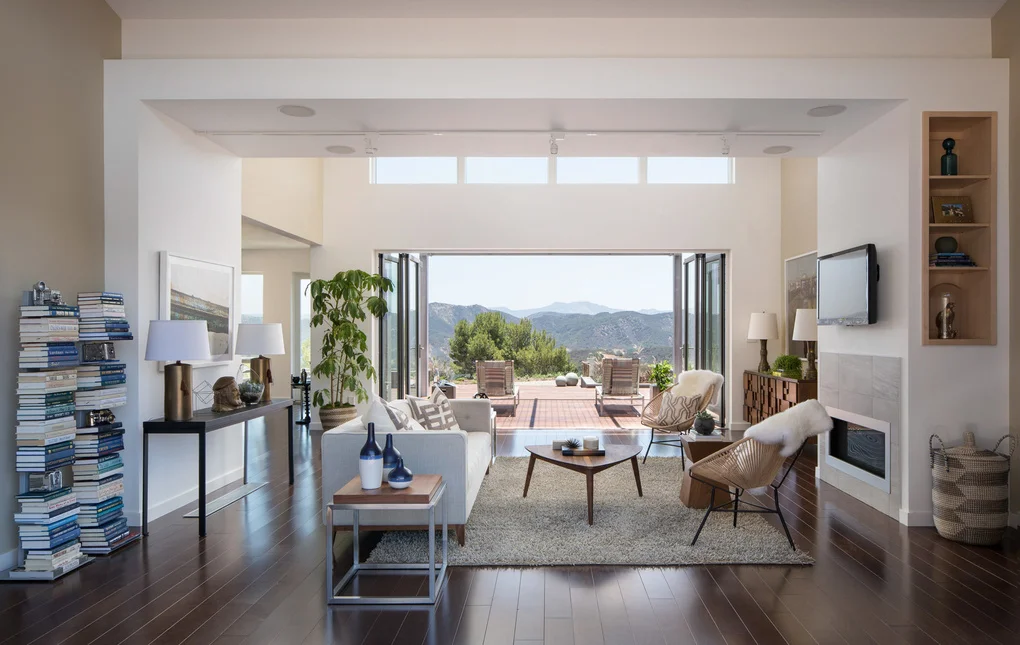 mike_kelley_vs_matterport2.jpg