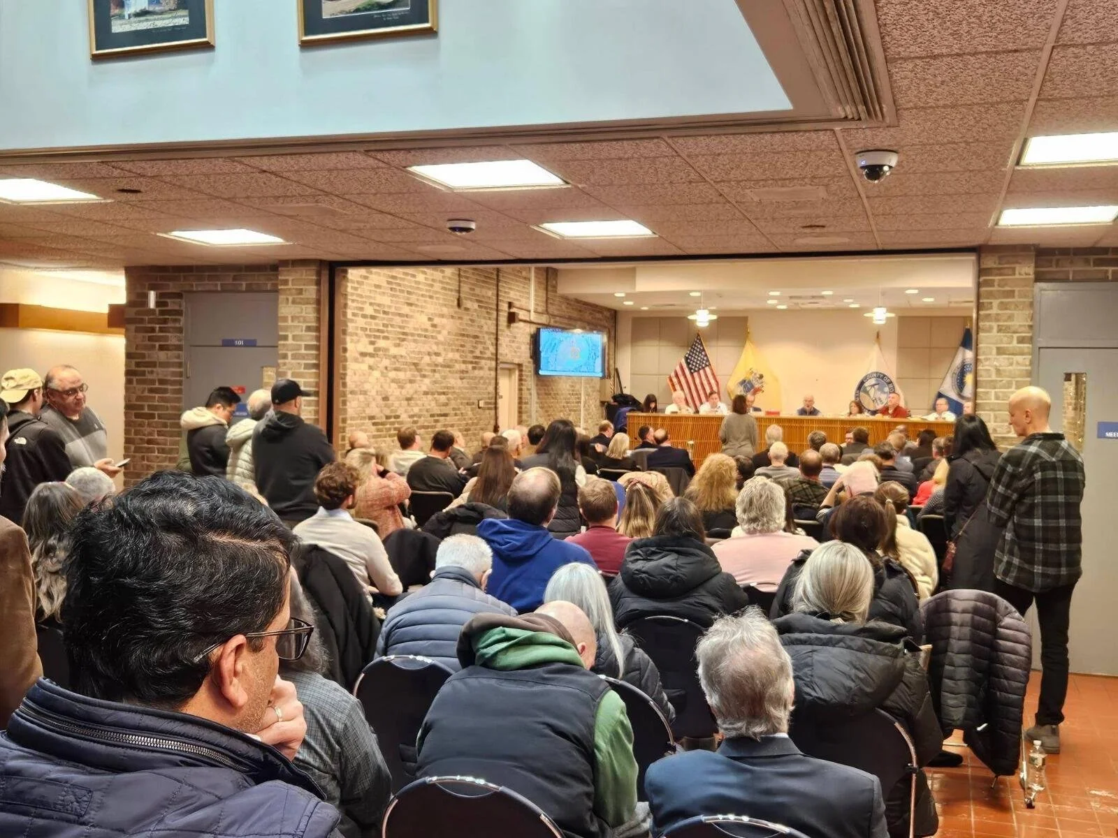 From Knowledge to Protection: Community as a Caregiver 