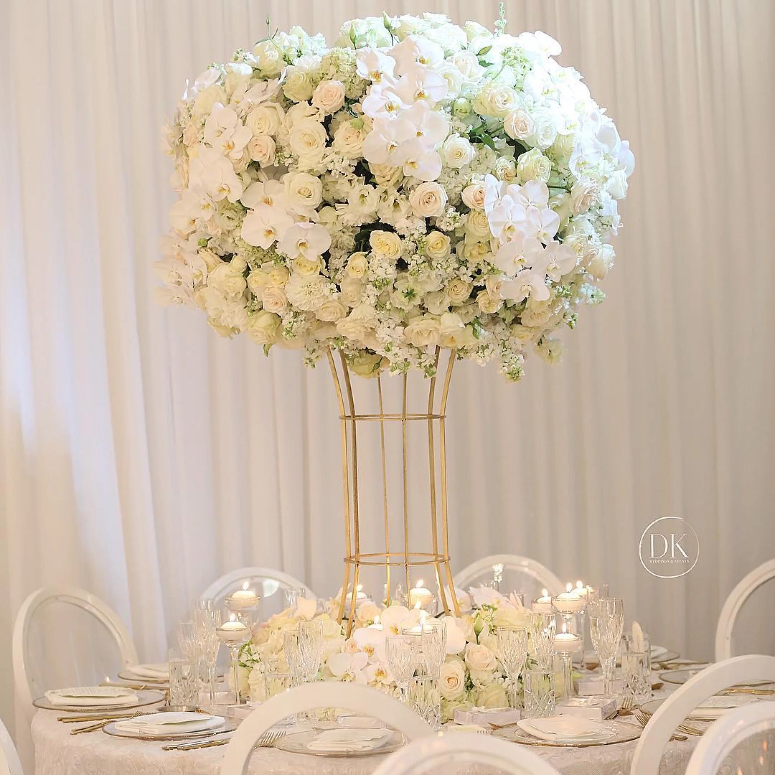 white_windsor_luxury_linen_hire_weddings_events.jpeg