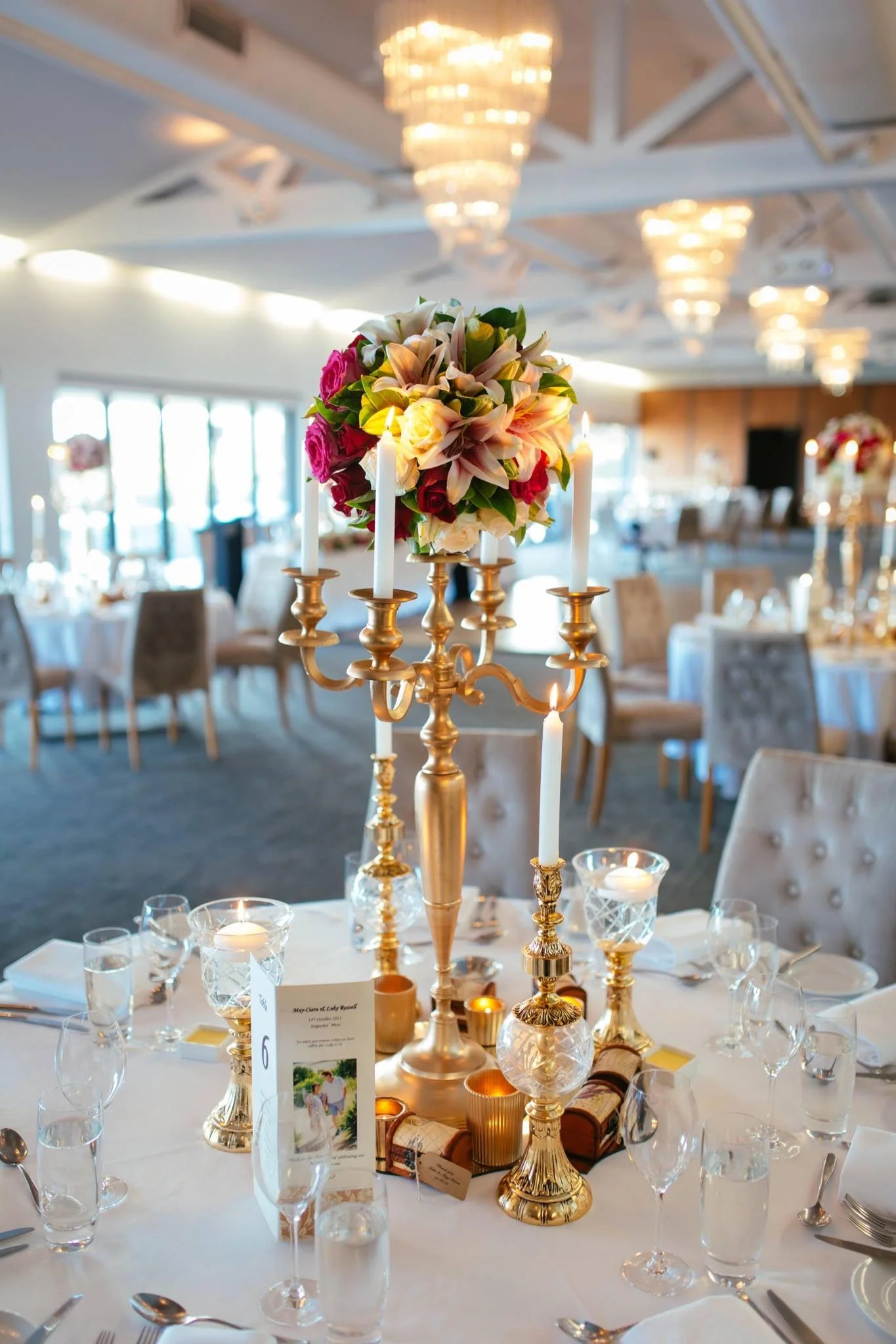gold_candelabra_centrepiece_sergeants_mess.jpg