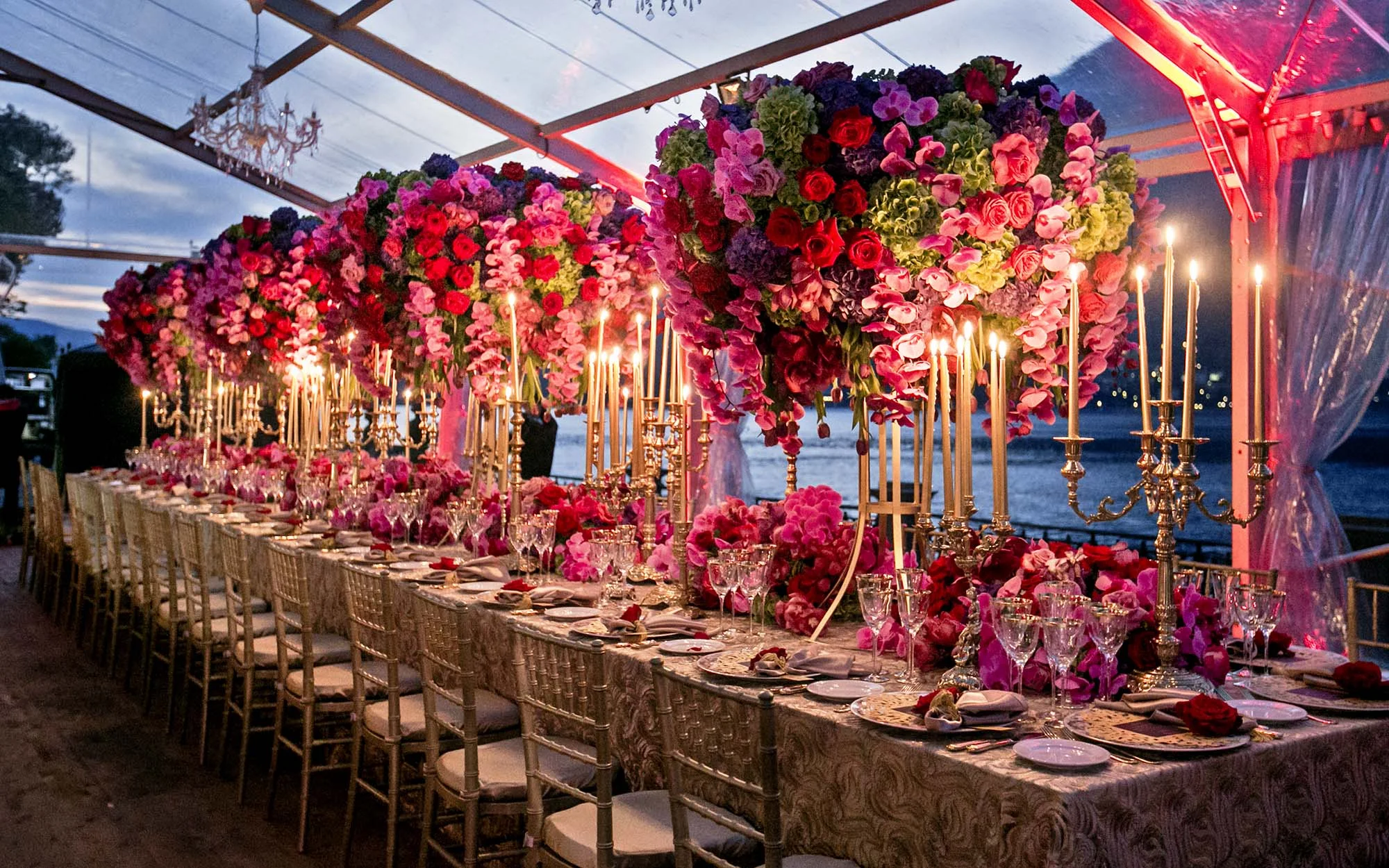 Lake Como_ Gold_Emma_luxury_linen_centrepeice_gold_candleabra_flowers.jpg