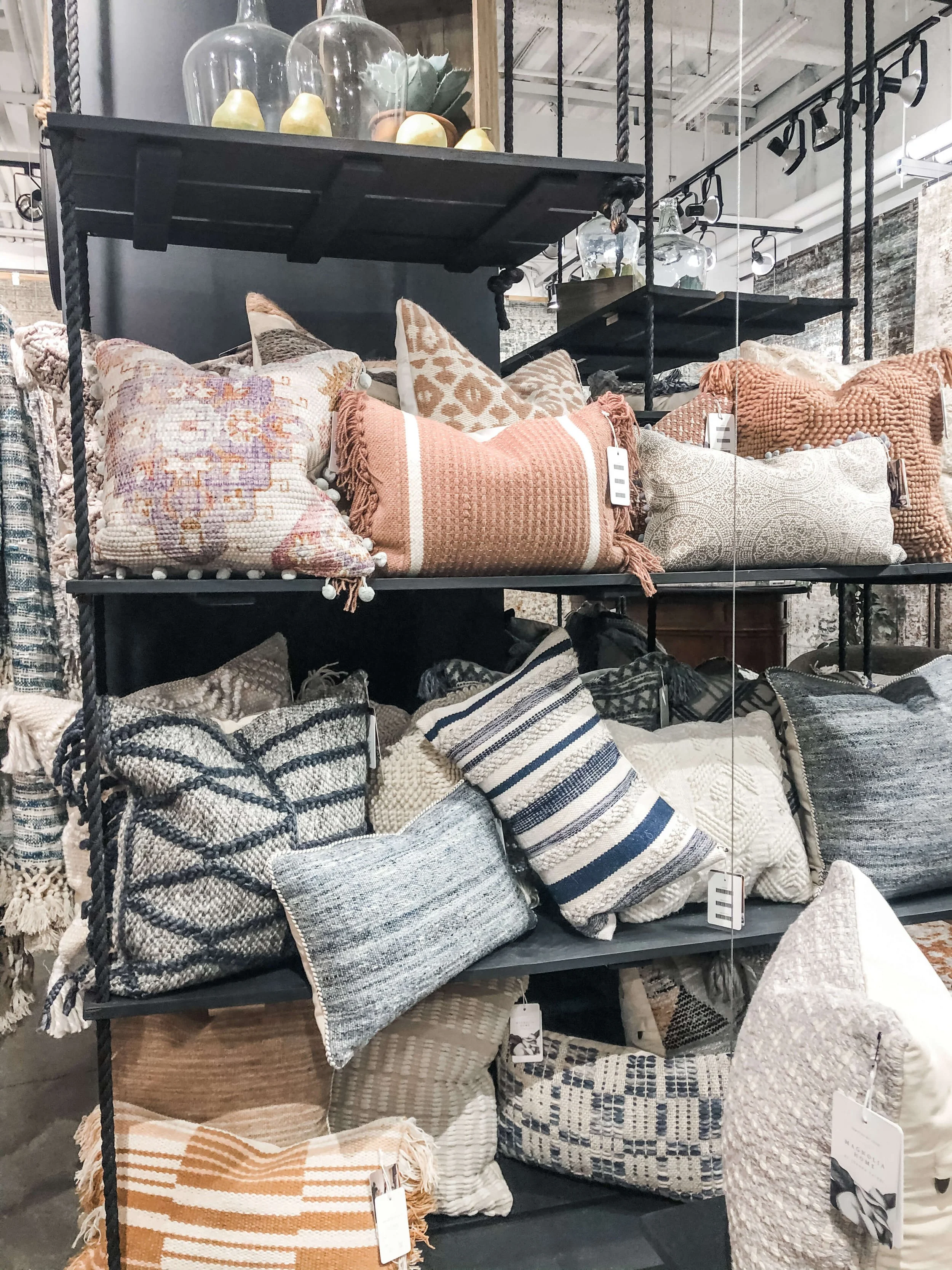 Magnolia pillows - Loloi - LVMKT .jpeg