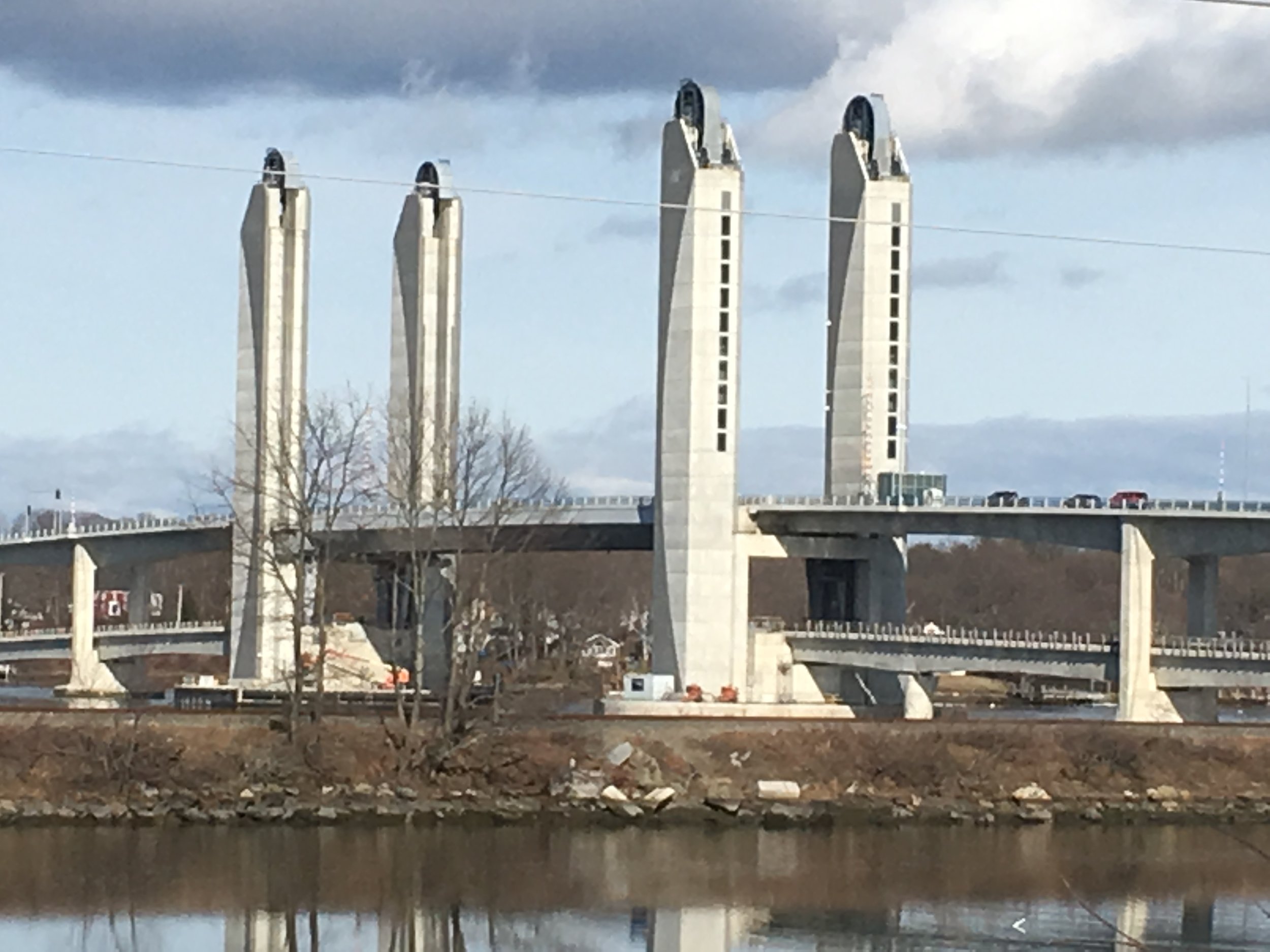 Sarah_Mildred_Long_Bridge_(2018)_1.jpg