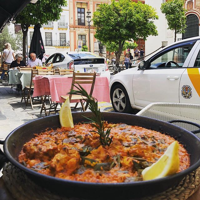 #Paella in #Seville #Spain 🇪🇸 at restaurant Gusto right next to the cathedral 🥘