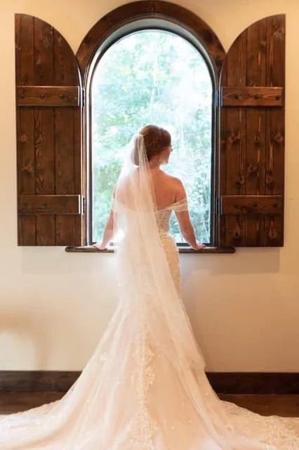 Amanda Sifford - Sept 2018 - Brickhouse Bridal