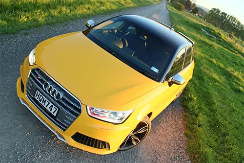 Audi S1: Belting baby blitzer