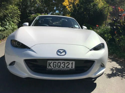 MX-5 RF: Hard time for nippy favourit
