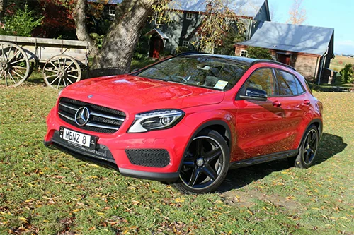 Mercedes-AMG GLA 45: Pumped for play