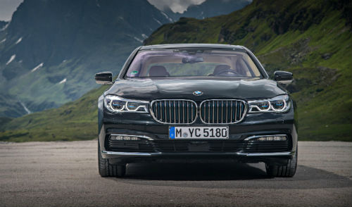 Crown fleet starts diesel-electric showdown