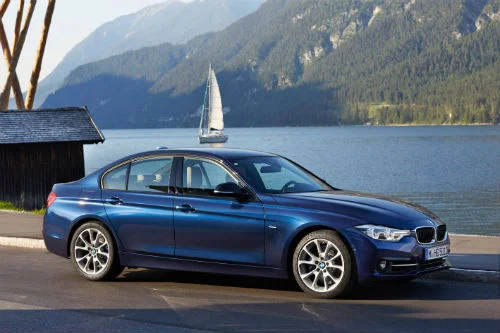 MNApril3_BMW3Series1.jpg