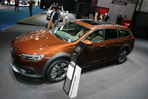 High-rider Commodore wagon the new king of the hill