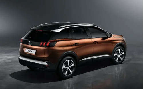 MNMay24_Peugeot3008_2.jpg