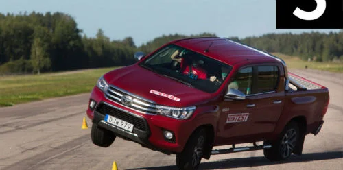 Toyota NZ cautious about Hilux swerve stumble