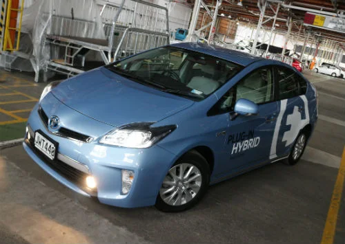 Prius PHEV: Stepping back to advance