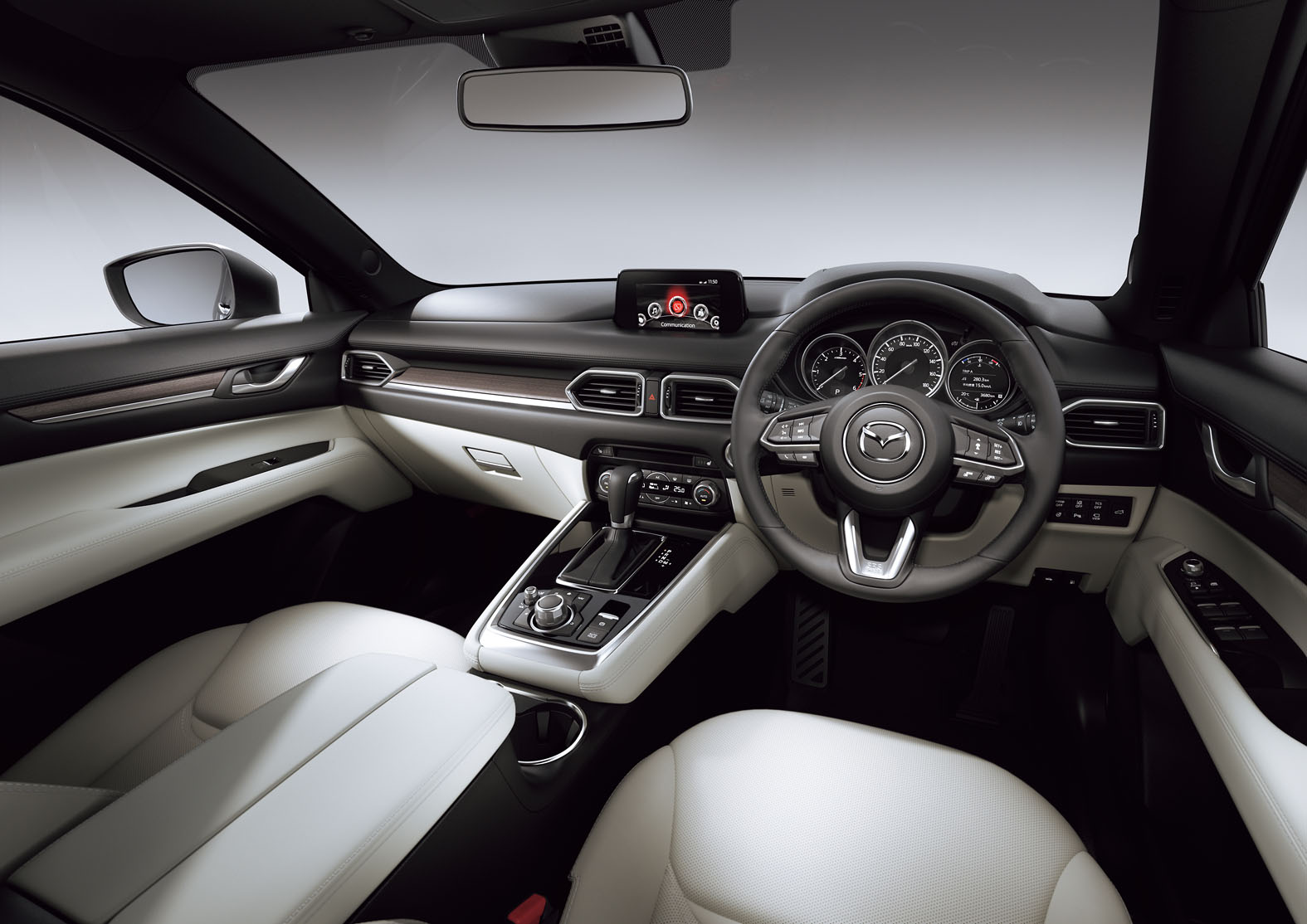 CX8-3.jpg