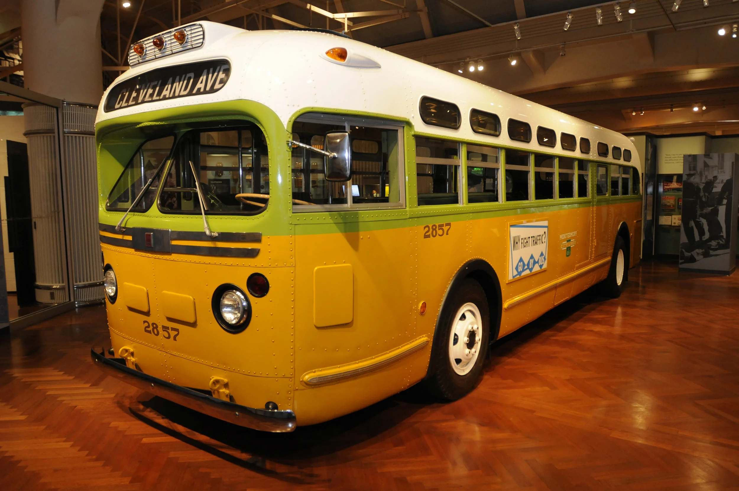 Bus that Rosa Parks rode on.jpg